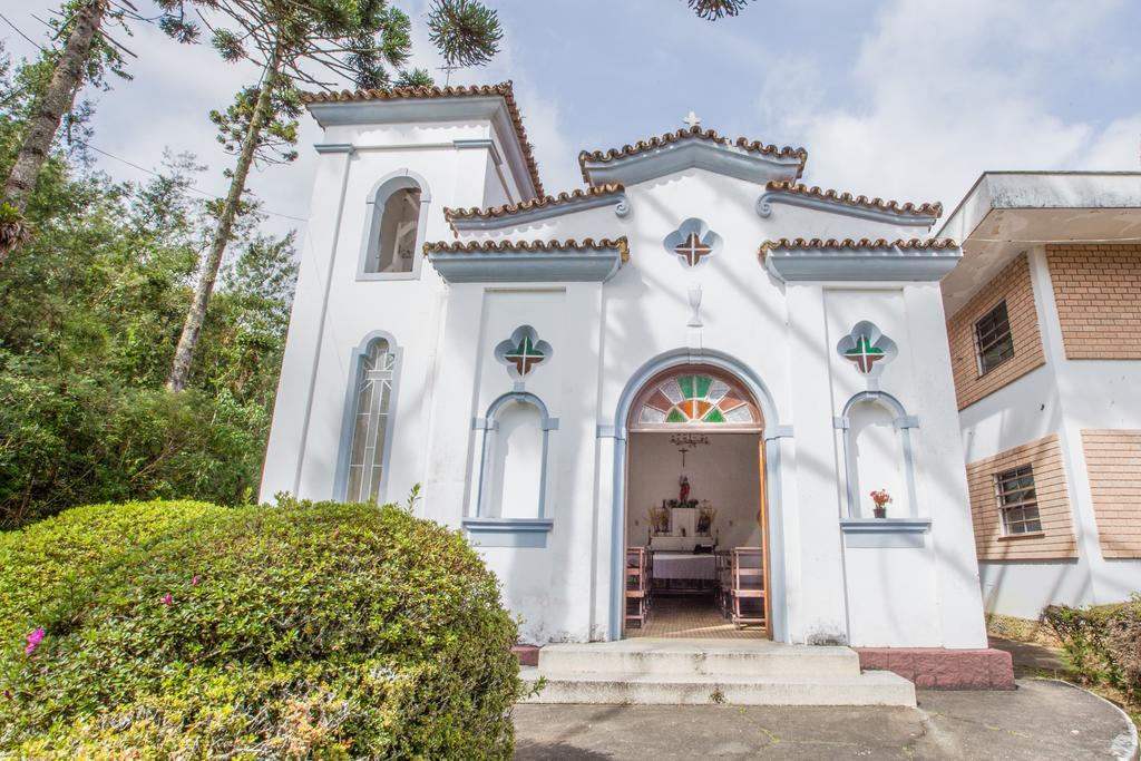 Hotel Recanto Sao Cristovao - Proximo Ao Parque Tarundu Кампус-ду-Жордау Экстерьер фото